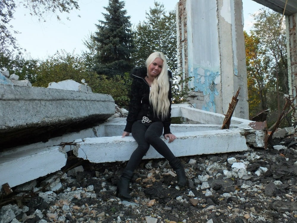 Rubia amateur 96
 #99986416