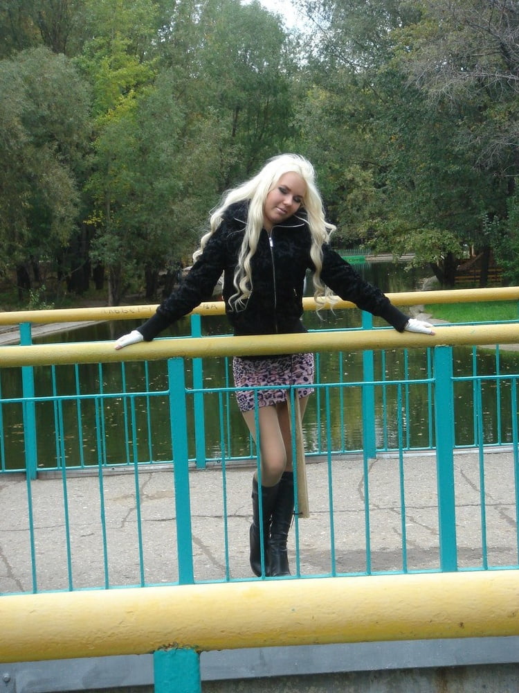 Rubia amateur 96
 #99986420