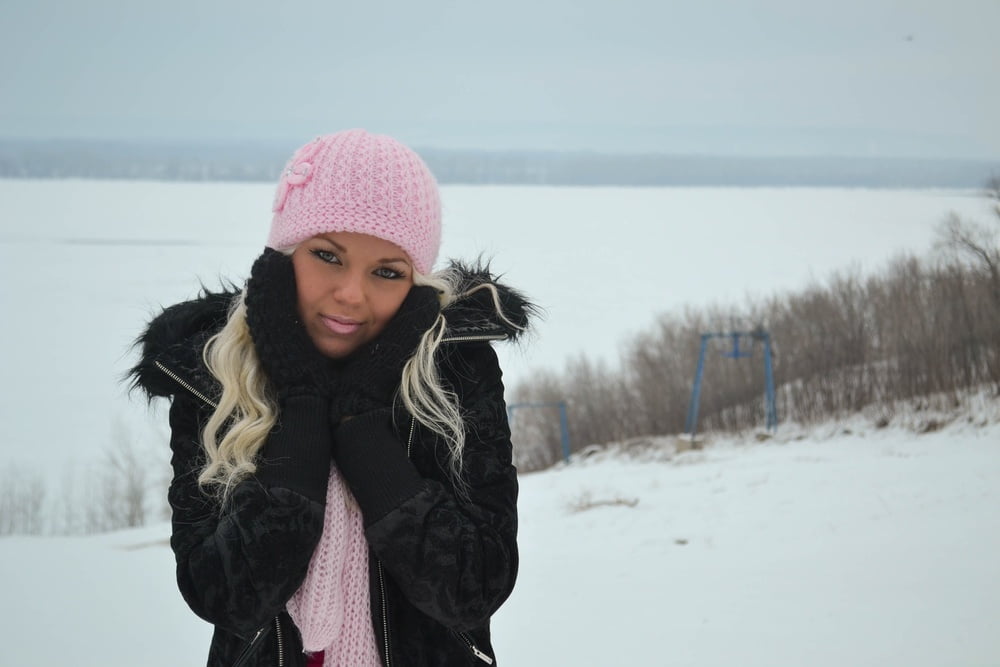 Rubia amateur 96
 #99986437