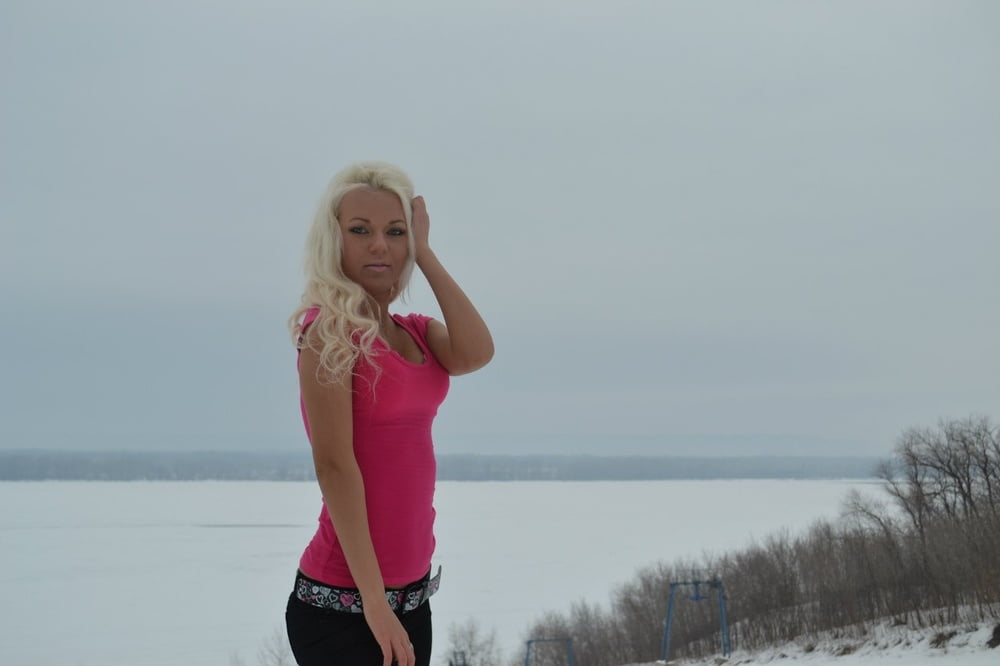 Rubia amateur 96
 #99986451