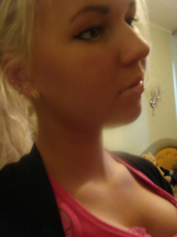 Rubia amateur 96
 #99986474