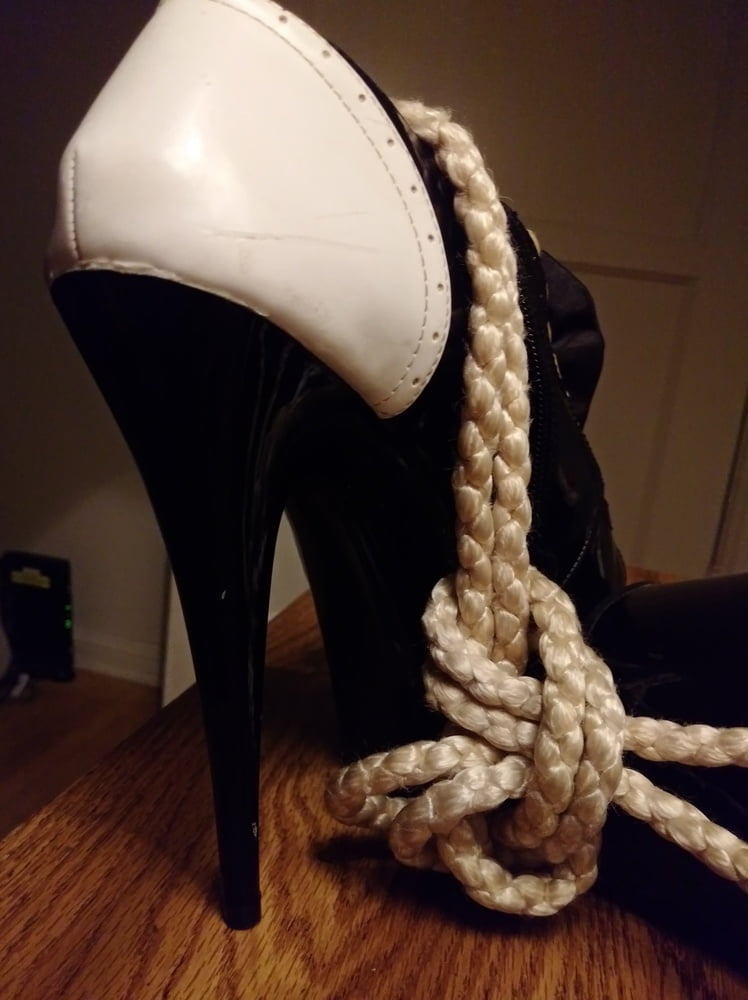 Kinbaku japanese bondage
 #102998104