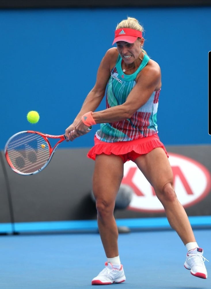 Angelique Kerber thighs &amp; arms #95131758