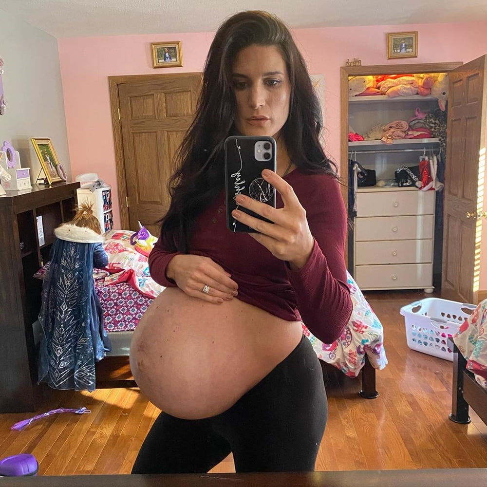 Hot mom Ashley with a huge twinbelly #100492121