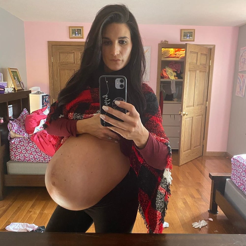 Hot mom Ashley with a huge twinbelly #100492127