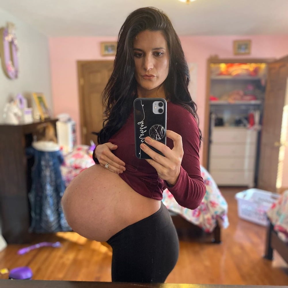 Hot mom Ashley with a huge twinbelly #100492131