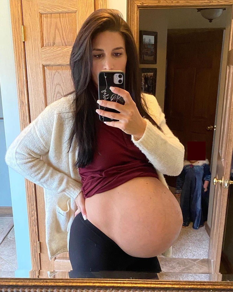 Hot mom Ashley with a huge twinbelly #100492138