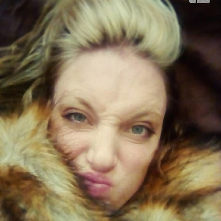 Salope blonde du nord
 #97531238