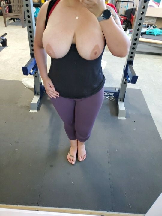 厚い美女たち 79
 #100402165