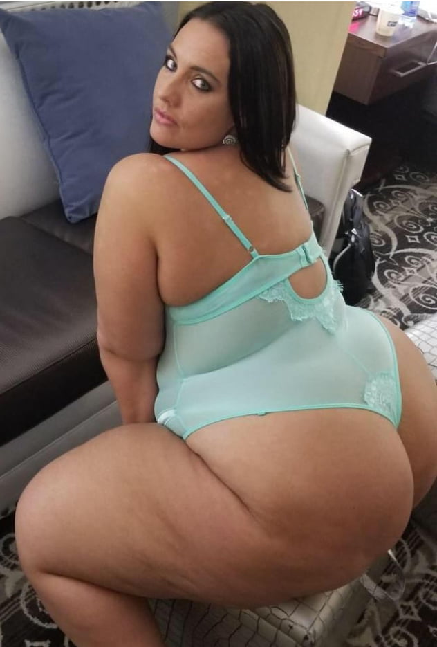 Thick Beauties 79 #100402276