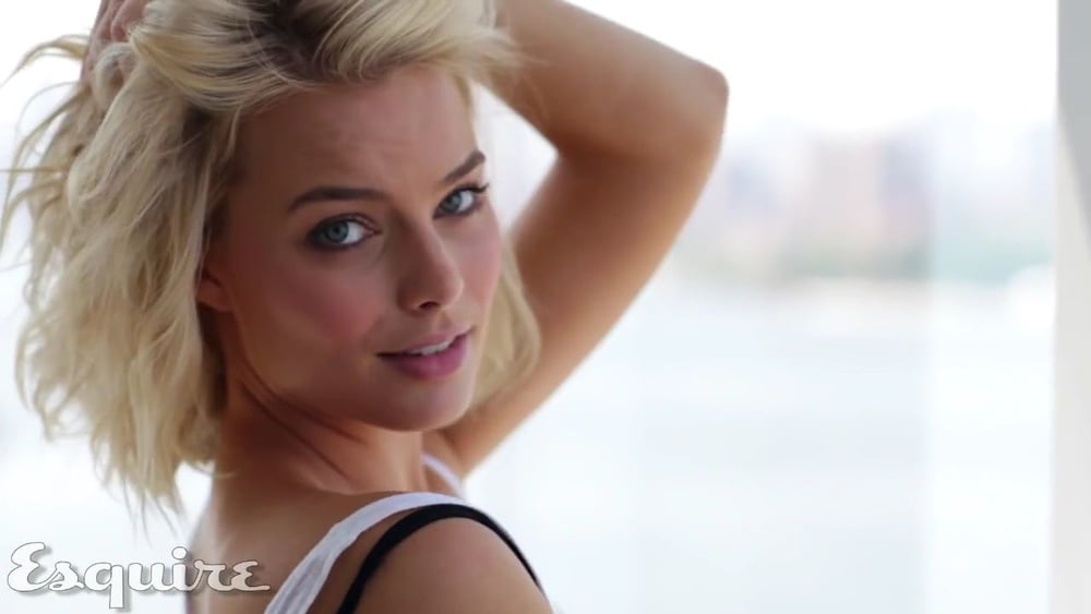 cute Margot Robbie 2 #80187360