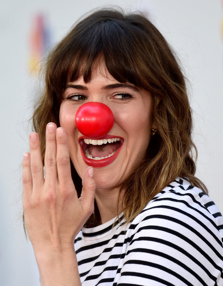 Mandy Moore - Red Nose Day Special (26 May 2016) #88452176