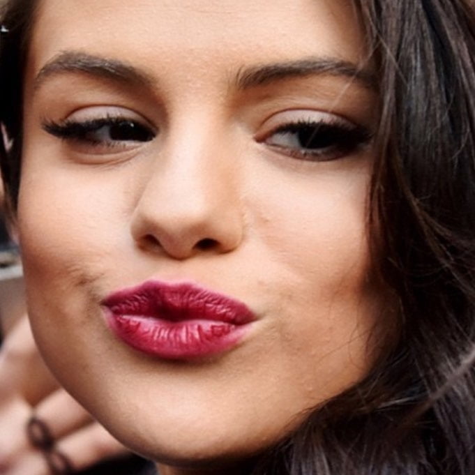 Selena gomez ... fantastische Lippen zum Blasen !!!!!!
 #94338844