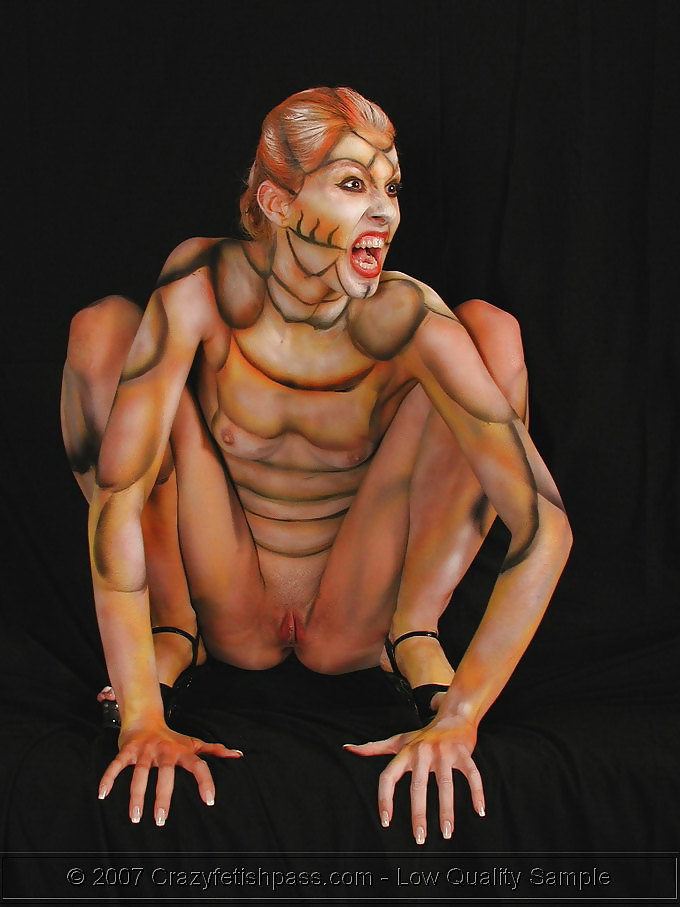 Jody transformed into reptile #106692204