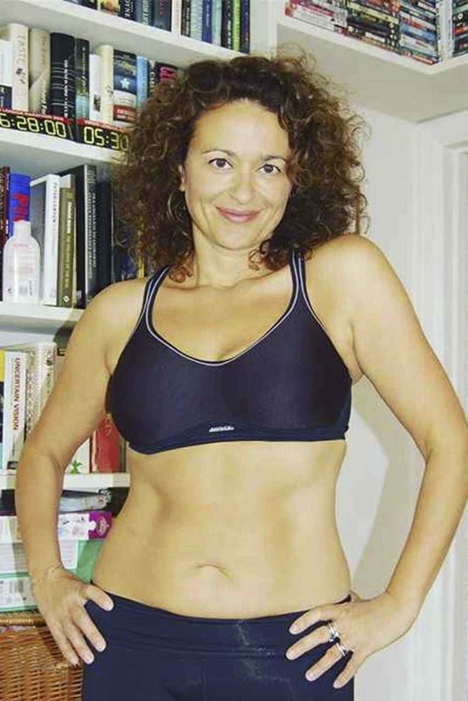 Nadia sawalha
 #97079286