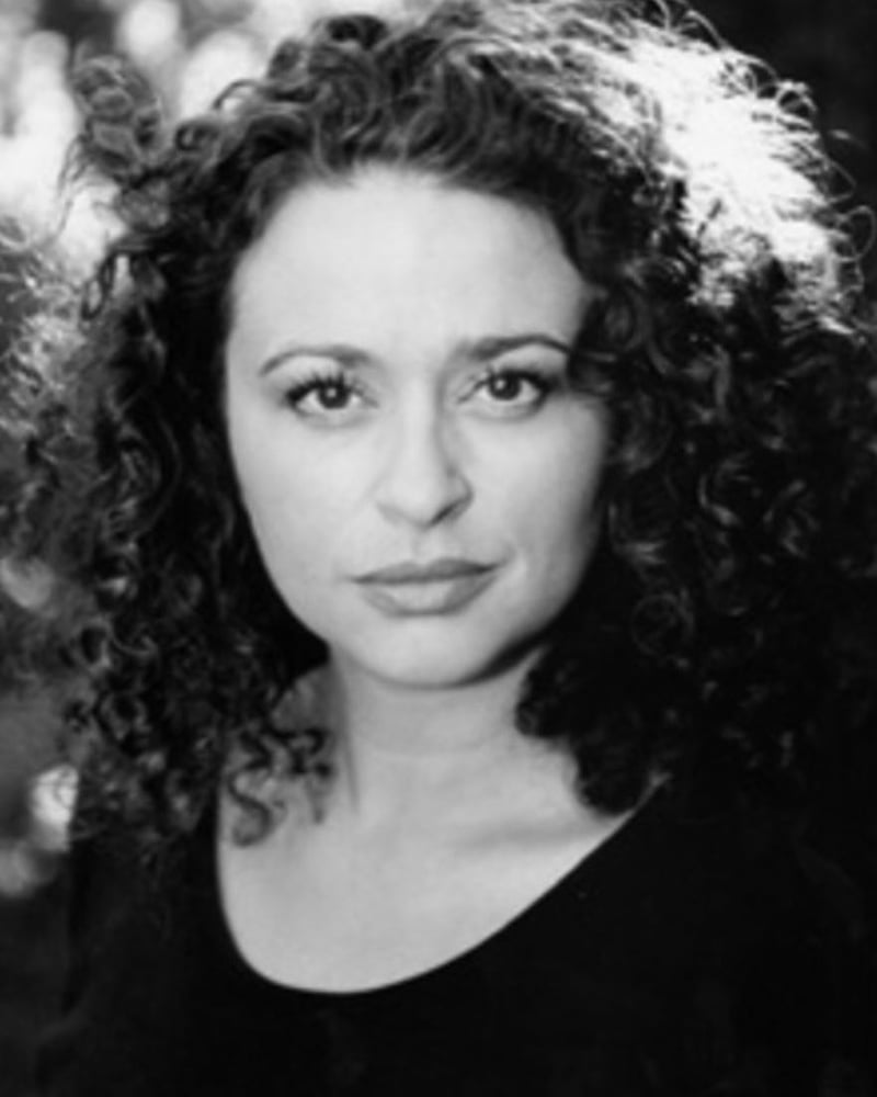 Nadia sawalha
 #97079389