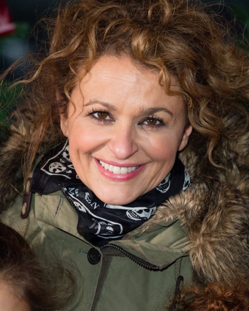 Nadia sawalha
 #97079419