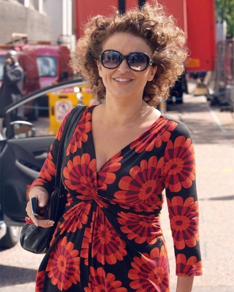 Nadia sawalha
 #97079422