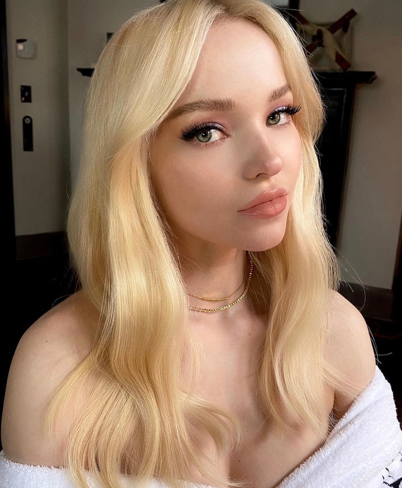 Dove Cameron 2
 #100957310