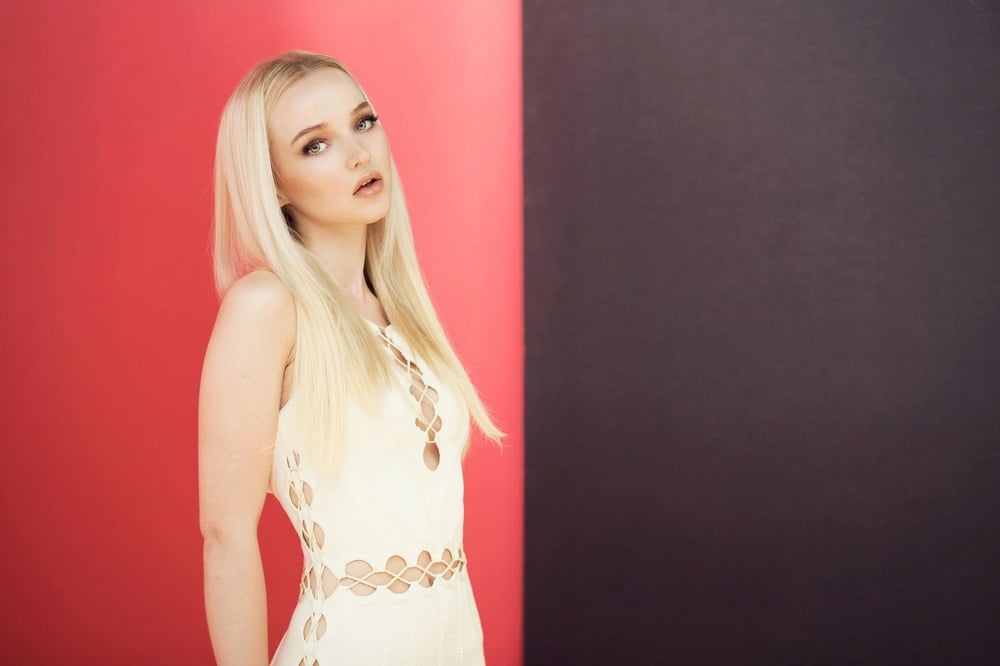 Dove Cameron 2 #100957412