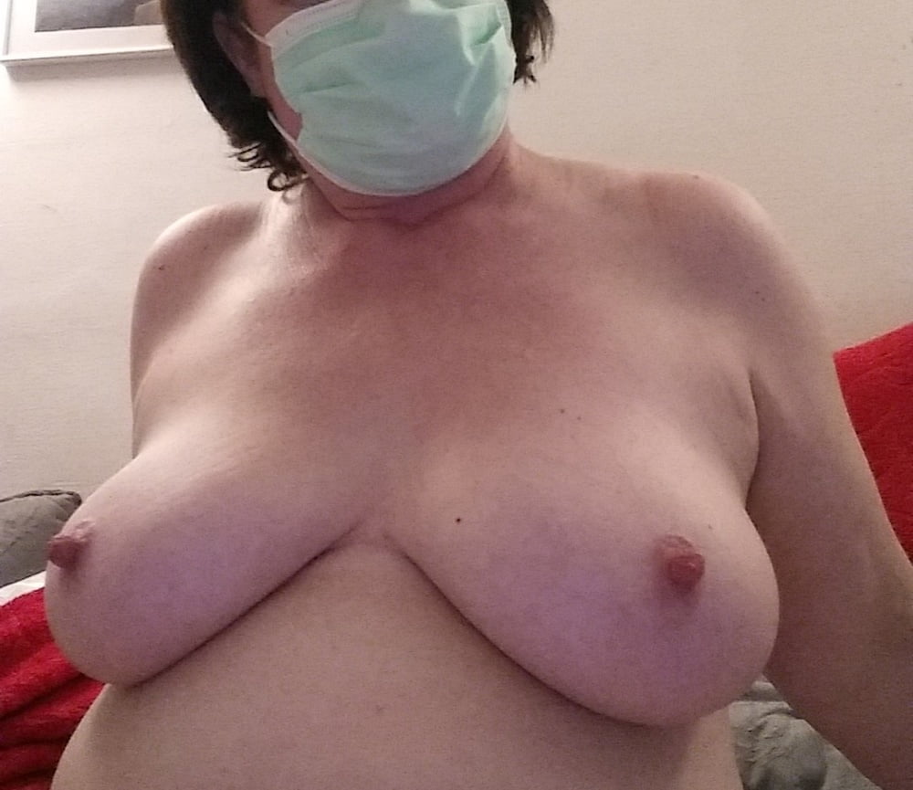 Bitte mundschutz tragen...
 #99211444