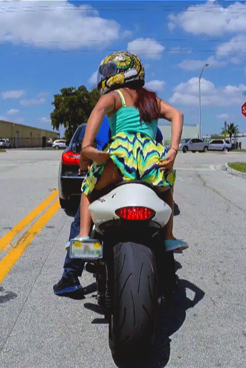 Time to show her butt 02 #103624067