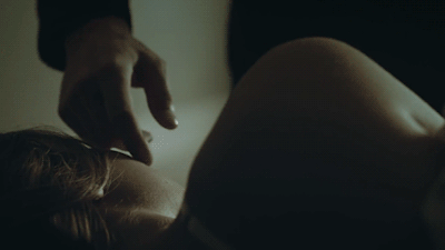 LINGERING ON FADING HANDS #80367325