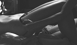 LINGERING ON FADING HANDS #80367389