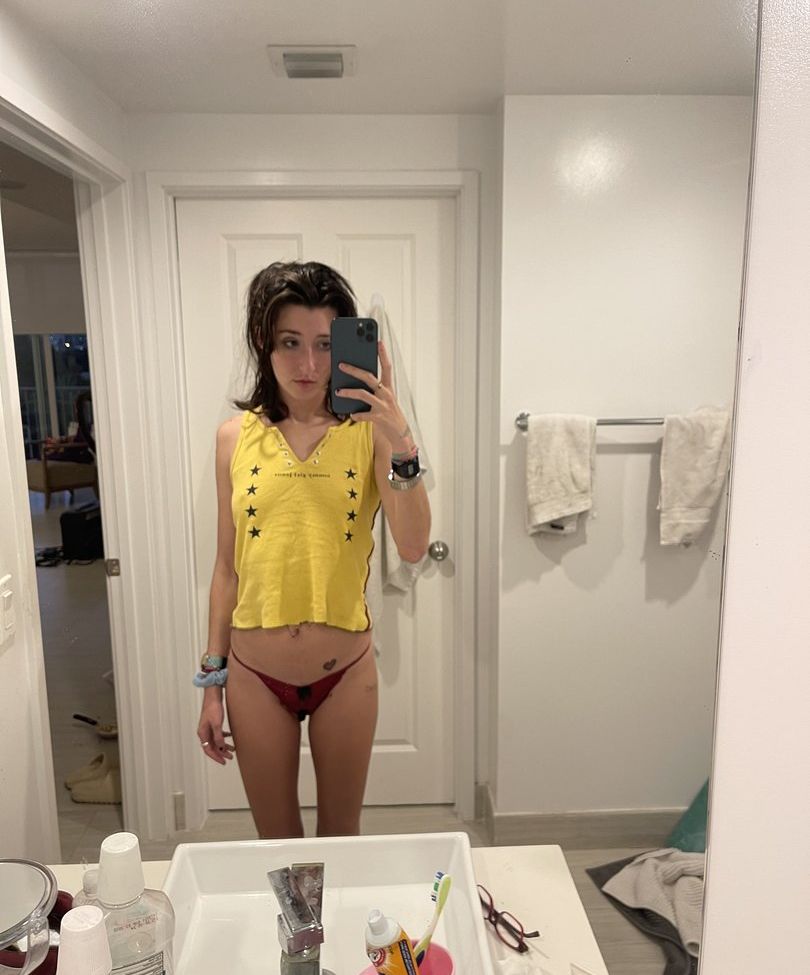 Anne Frank nude #109762786