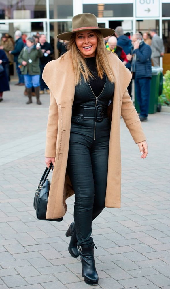 Carol vorderman combinaison en cuir
 #103243194