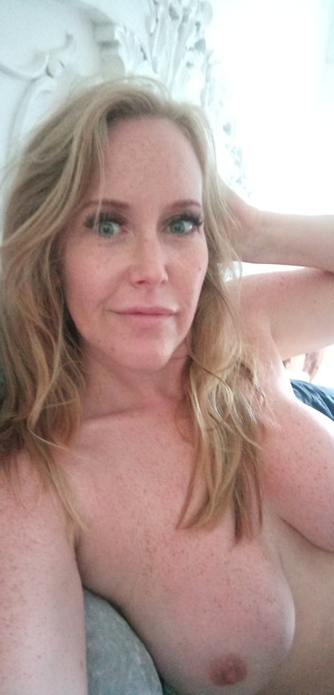 Sexy Twitter Schlampen 25
 #79694272