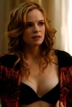 Danielle panabaker cum target
 #94500243