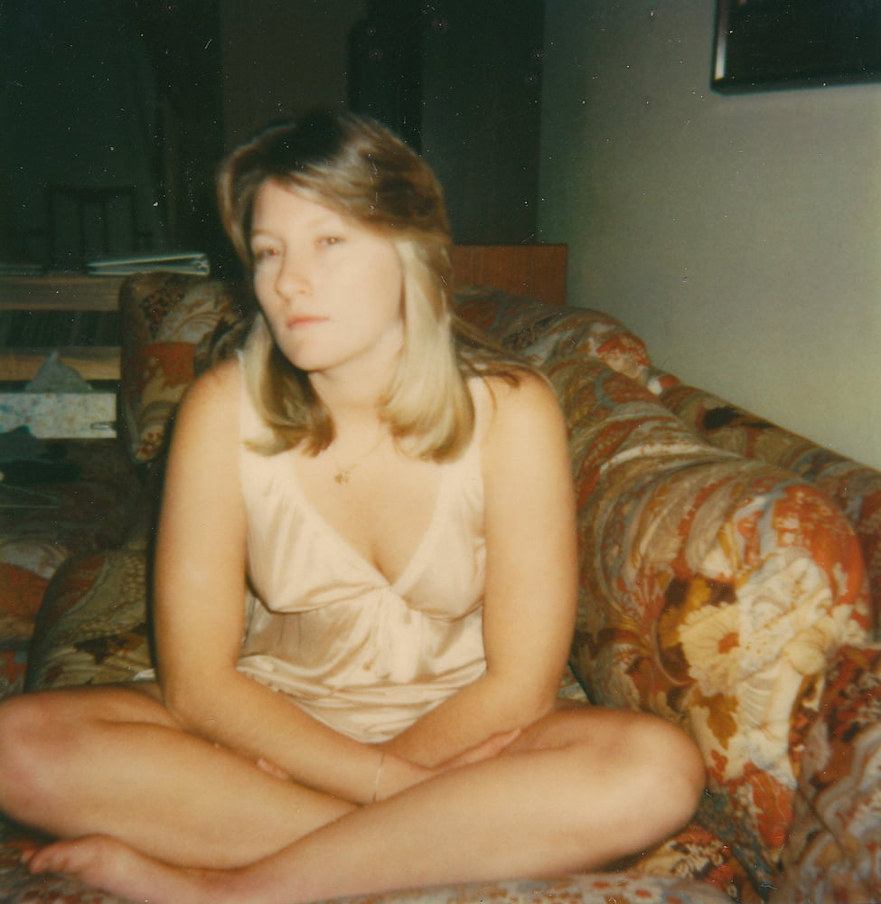 Women Need Exposure 776 - Vintage Wife Renee #106435002