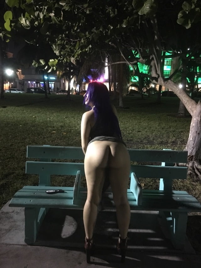 Zugang erhalten
 #94834130