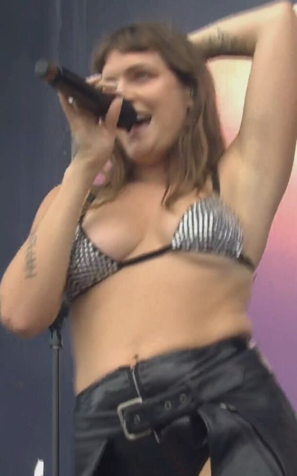 Tove Lo nuda #108857026