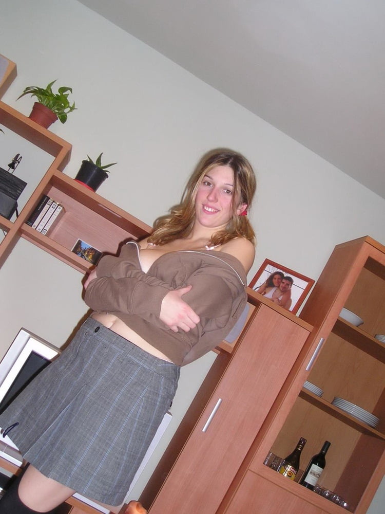 Gourgeous blonde
 #105089568