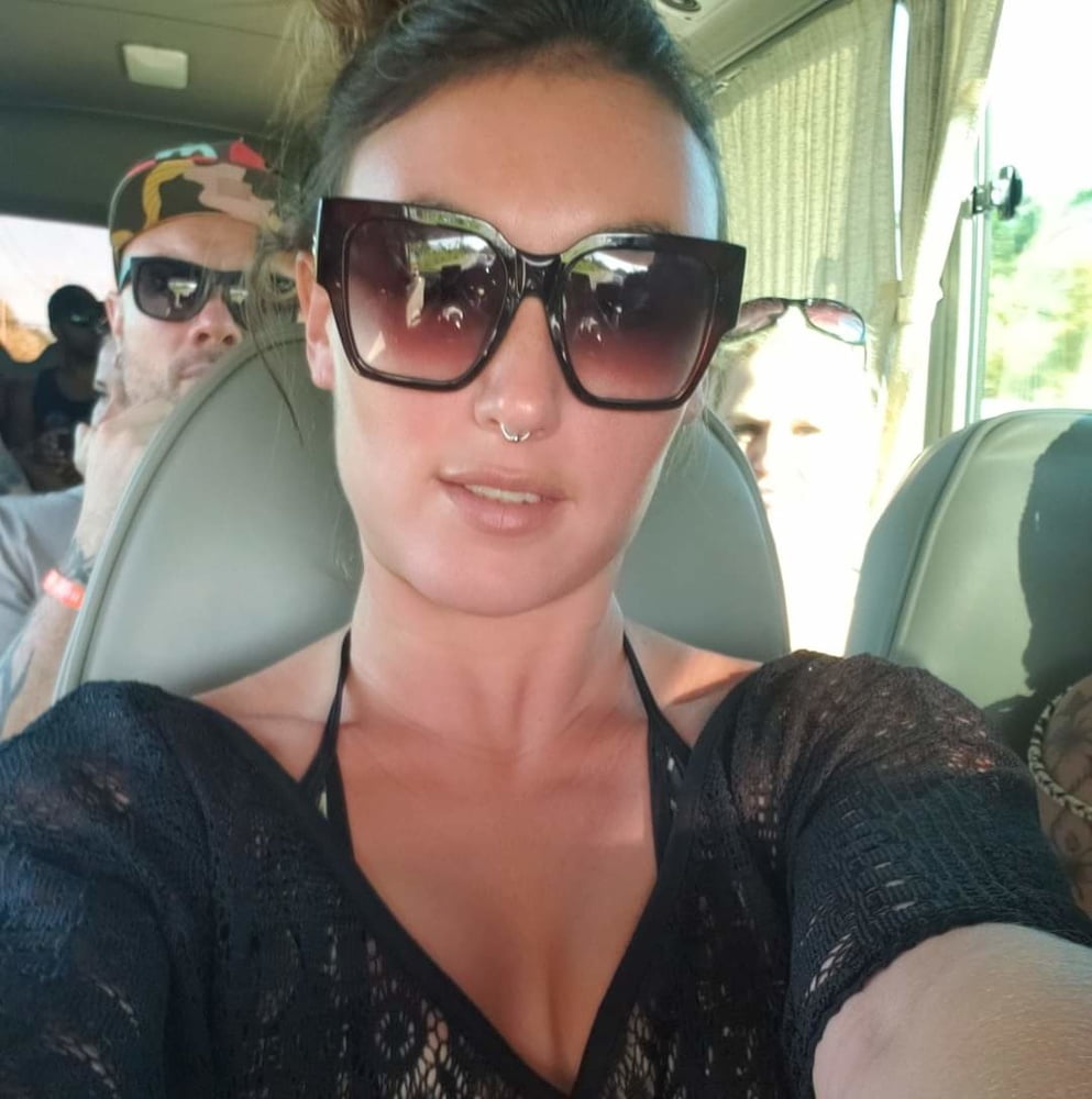 Meine Hurenfreundin
 #96770184