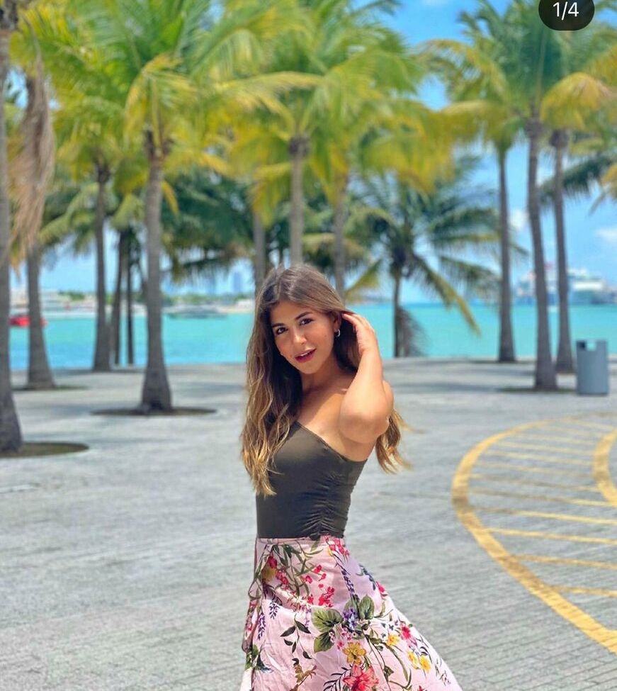 Malak Koura desnuda #108122016