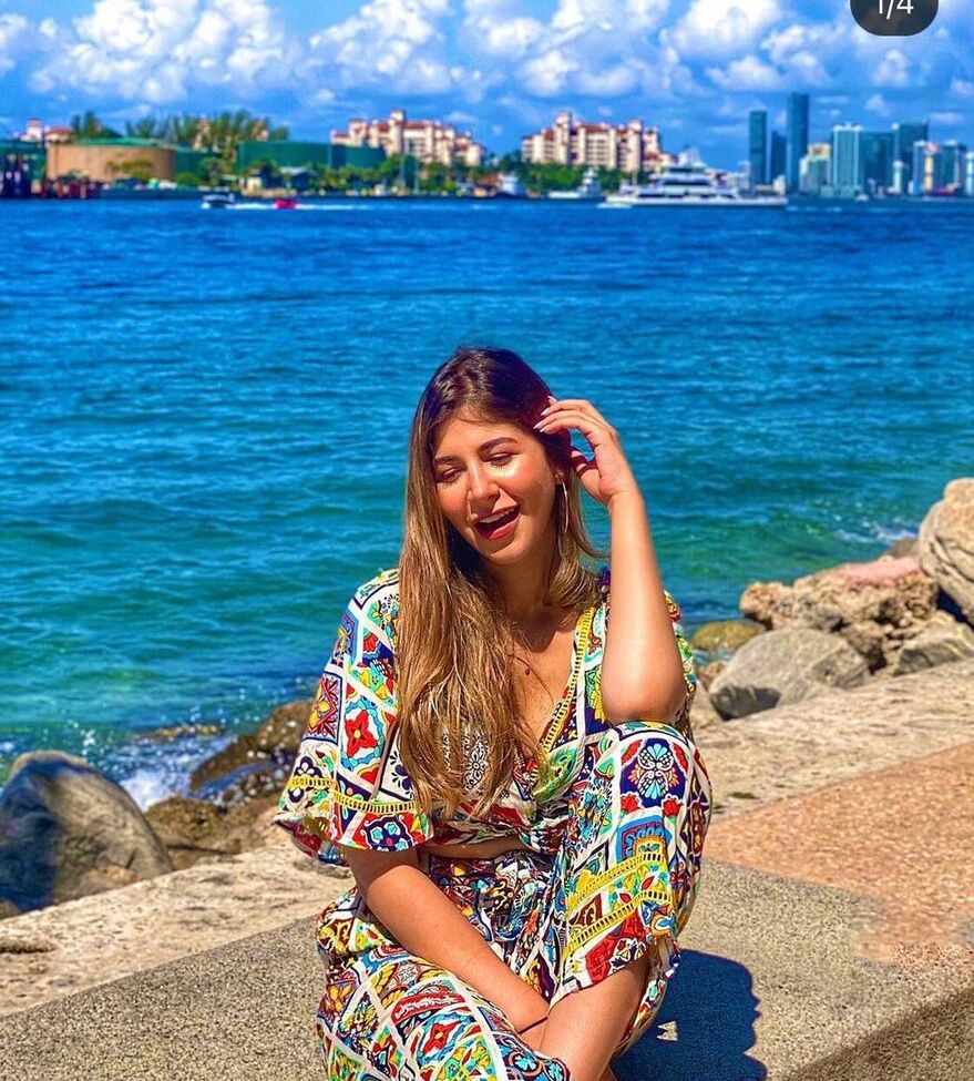 Malak Koura desnuda #108122020