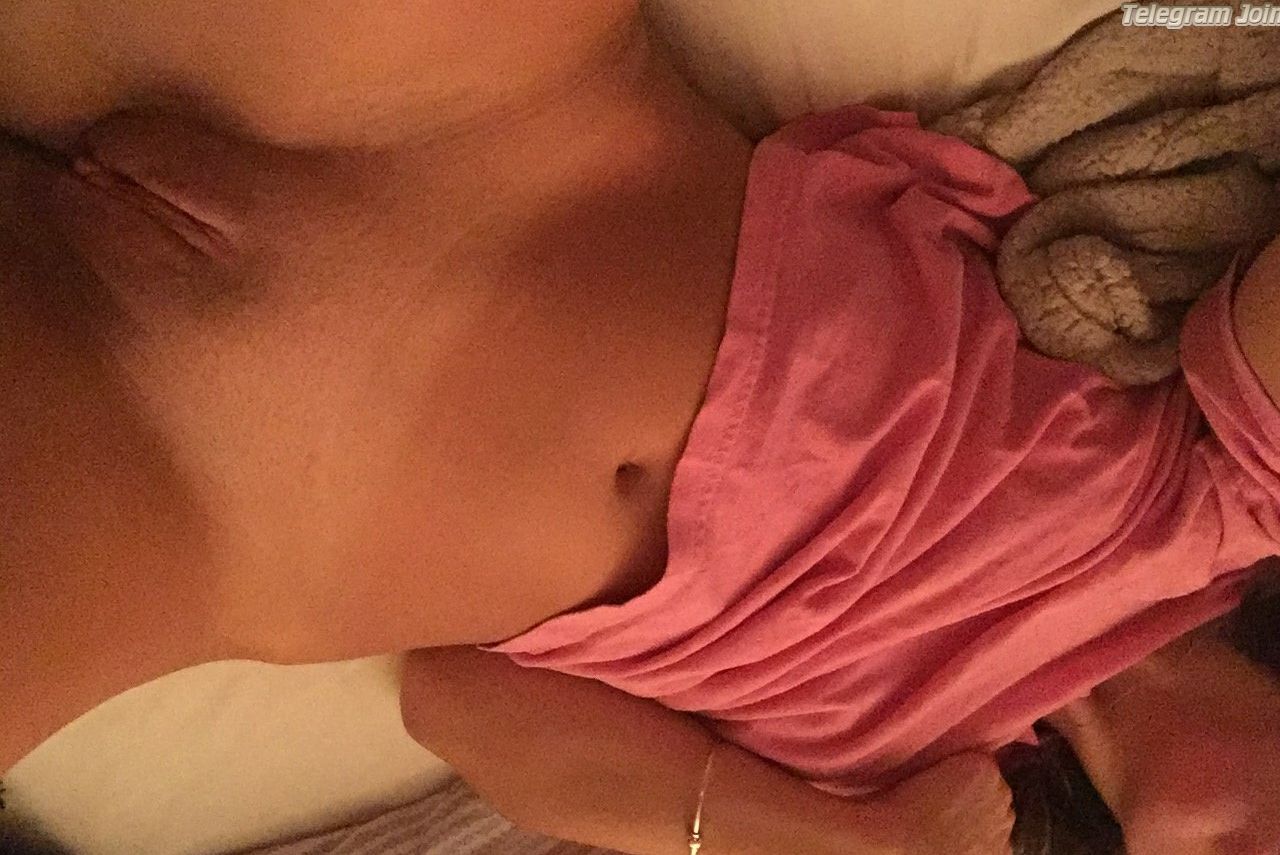 Julia Lydon desnuda #108269679