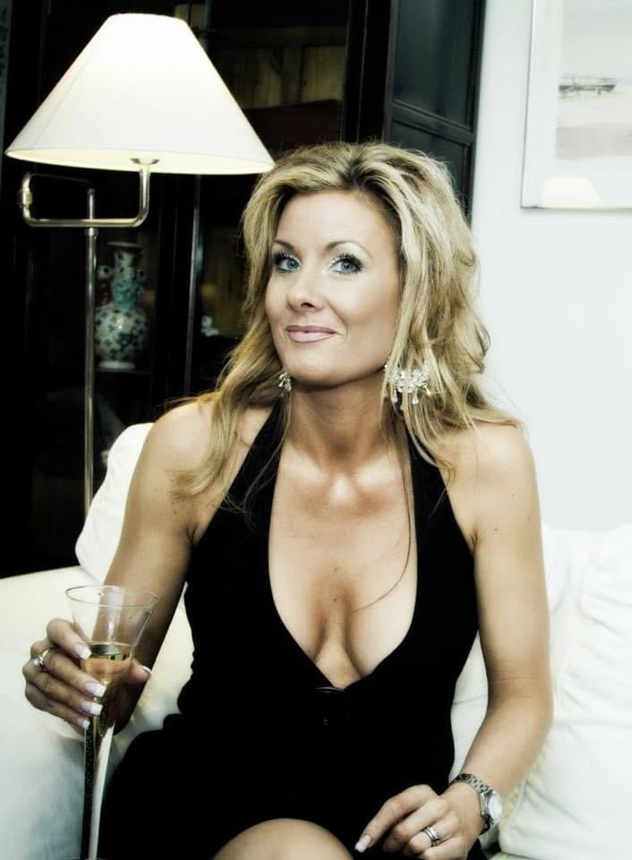 Sexy cougars
 #97142316