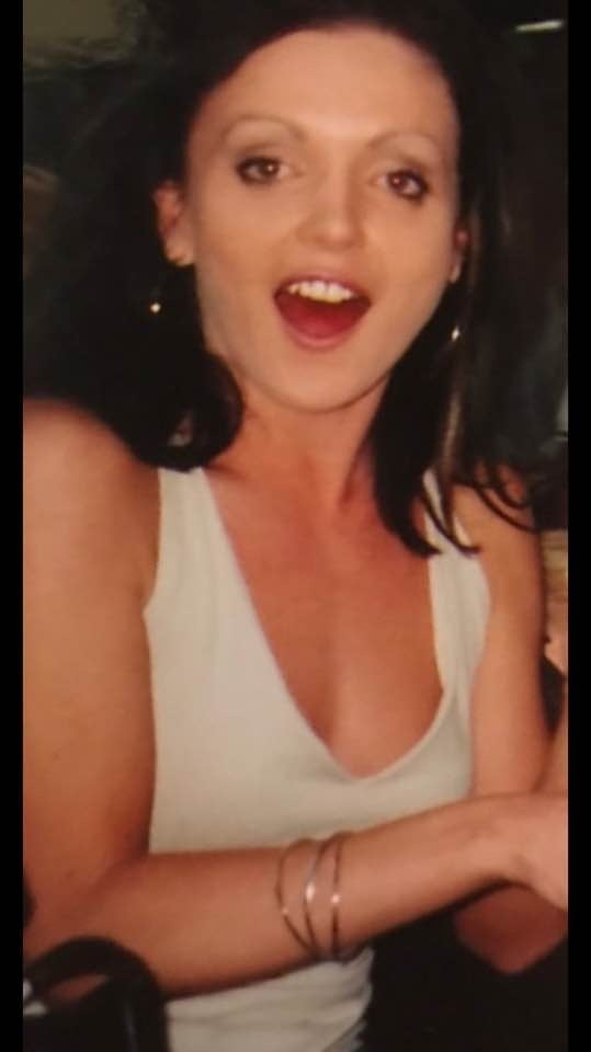 露出した売春婦
 #91519104