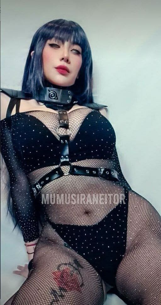 Mumusiraneitor desnuda #108457918