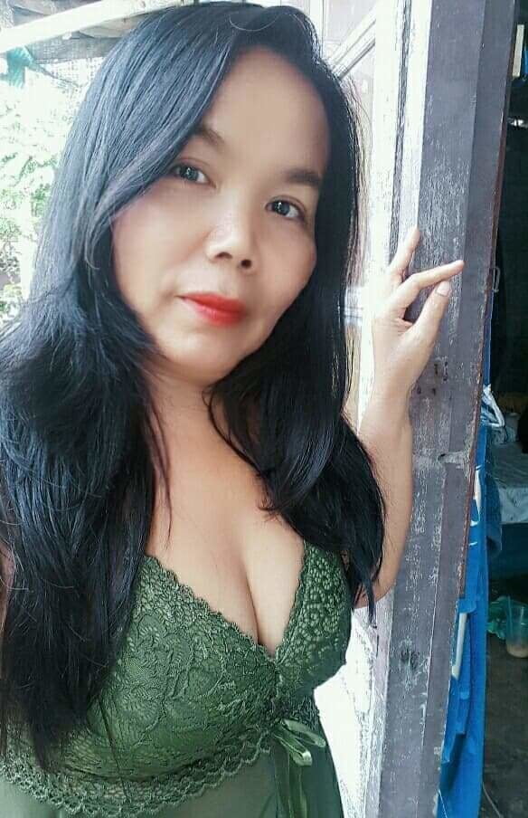 Ibu memakai baju tidur sexy #94326371