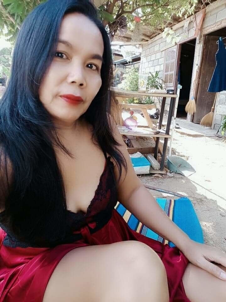 Ibu memakai baju tidur sexy #94326385