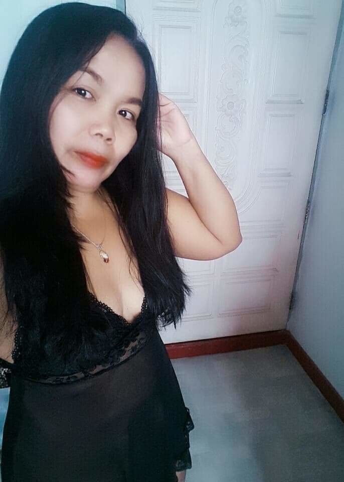 Ibu memakai baju tidur sexy #94326395