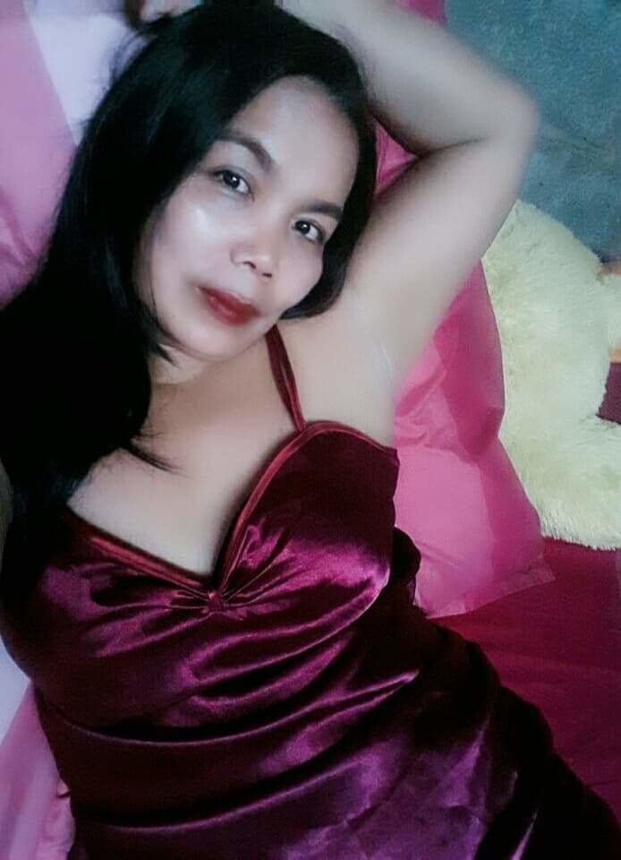 Ibu memakai baju tidur sexy #94326398