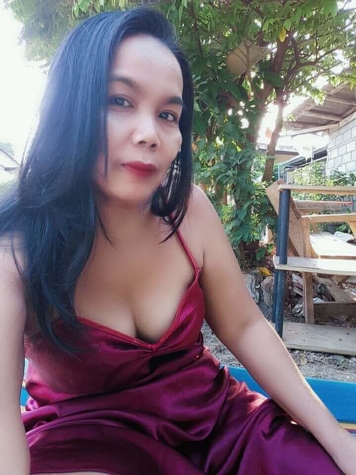 Ibu memakai baju tidur sexy #94326412