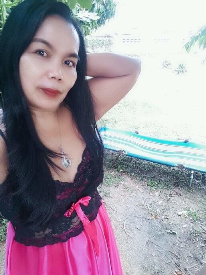 Ibu memakai baju tidur sexy #94326477
