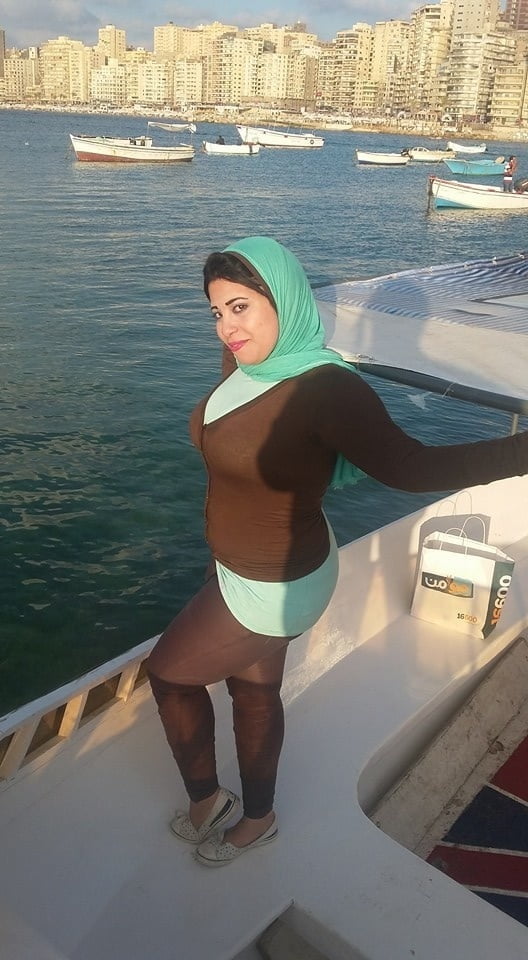 Hijabis #2
 #92562467